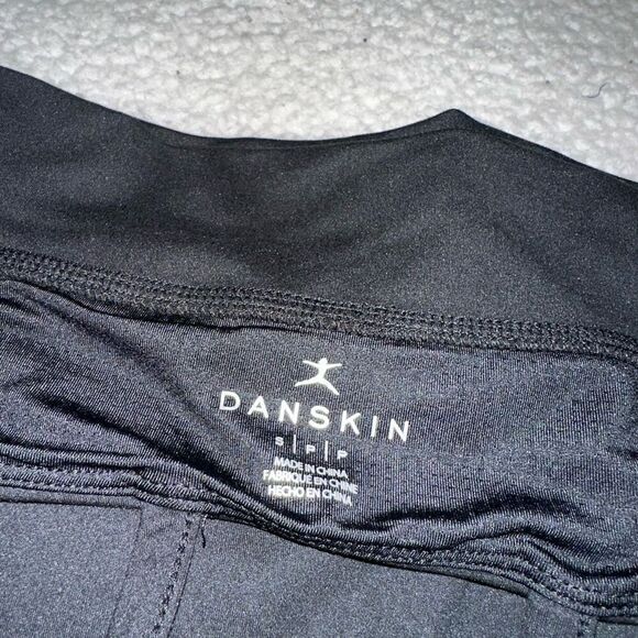 Danskin Women’s One Shoulder Bra Black Salt Color Size Small NWT - Picture 8 of 8